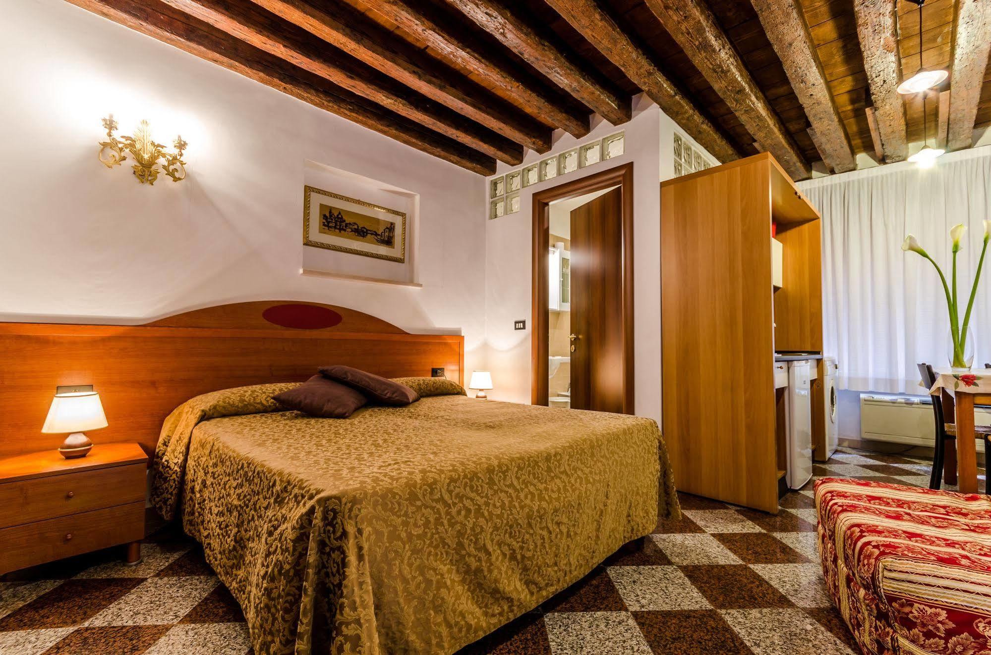 Venice Apartments Εξωτερικό φωτογραφία